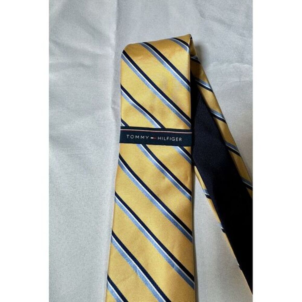 Tommy Hilfiger Tie  Yellow & Navy Striped 100% Silk New With‎ Tags NWT